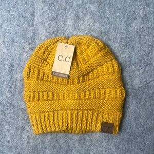 C.C Women One‎ Size Knit beanie hat mustard Nwt